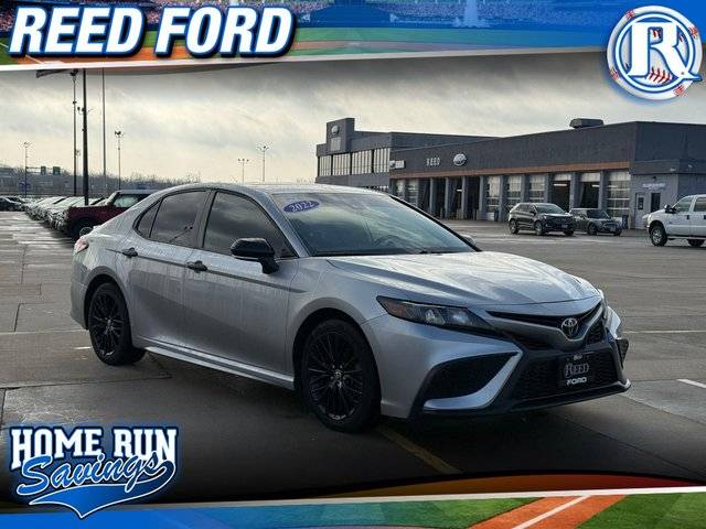 2022 Toyota Camry SE Nightshade AWD photo