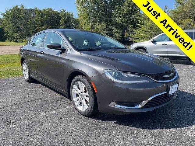 2015 Chrysler 200 Limited FWD photo