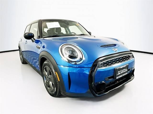 2022 MINI Hardtop 4 Door Cooper S FWD photo