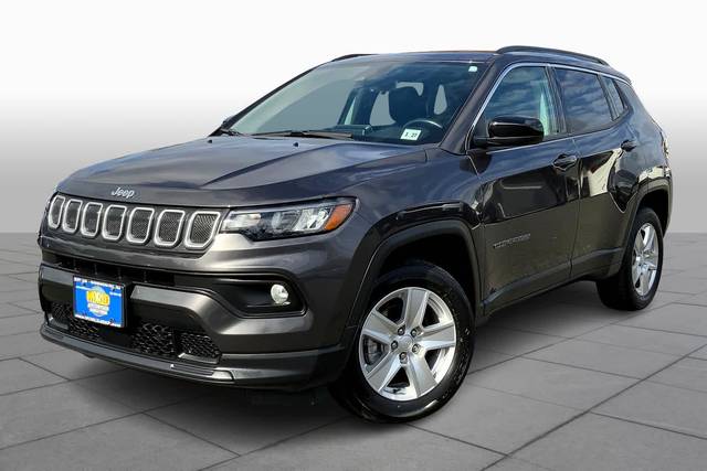 2022 Jeep Compass Latitude 4WD photo