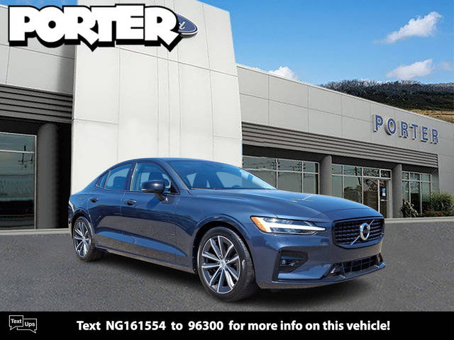 2022 Volvo S60 Momentum AWD photo