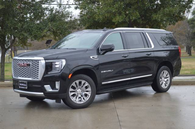 2021 GMC Yukon XL Denali RWD photo