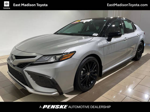 2022 Toyota Camry XSE V6 FWD photo