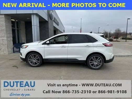 2021 Ford Edge Titanium AWD photo