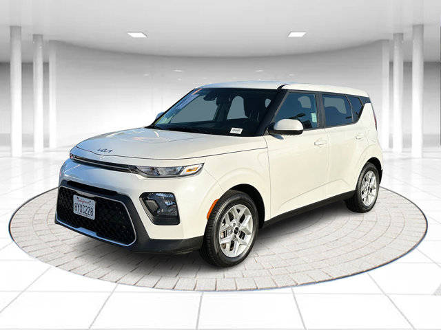 2022 Kia Soul LX FWD photo