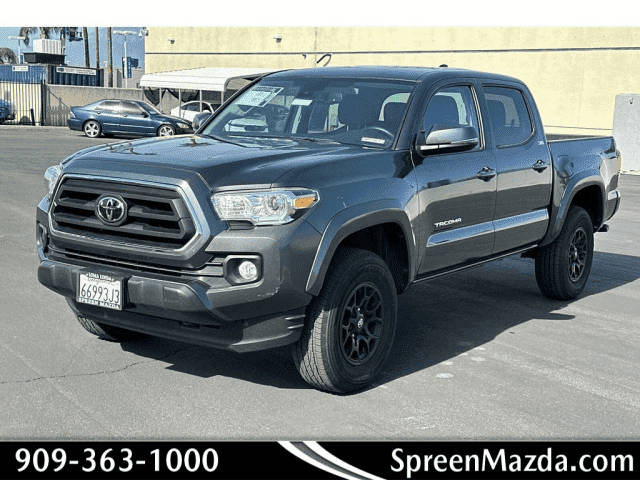 2022 Toyota Tacoma SR5 4WD photo