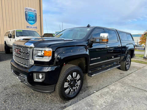 2019 GMC Sierra 3500HD Denali 4WD photo
