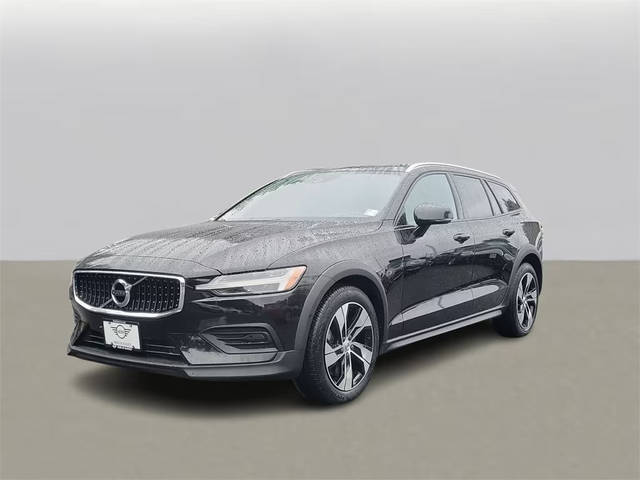 2020 Volvo V60 Cross Country  AWD photo