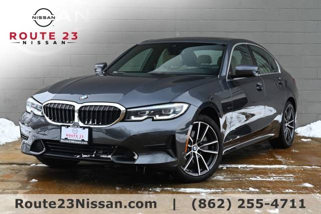 2022 BMW 3 Series 330i xDrive AWD photo