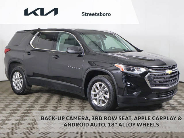 2021 Chevrolet Traverse LS AWD photo