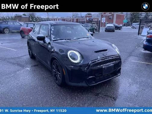 2022 MINI Hardtop 4 Door Cooper S FWD photo