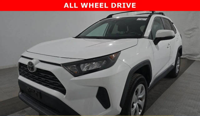 2021 Toyota RAV4 LE AWD photo