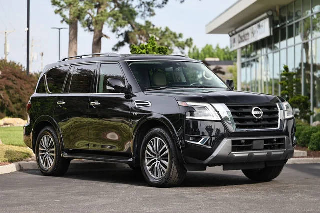 2022 Nissan Armada SV 4WD photo