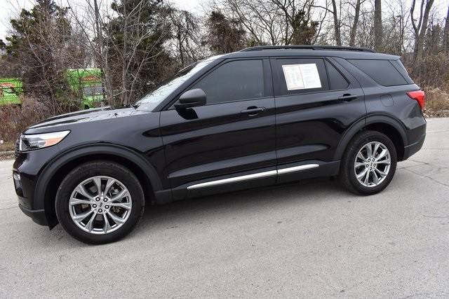 2021 Ford Explorer XLT 4WD photo