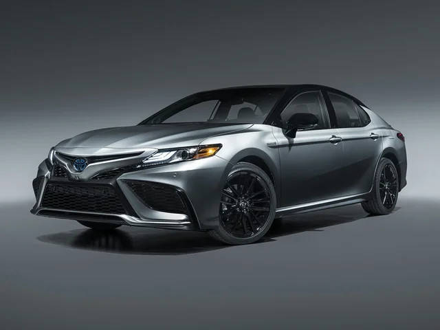 2022 Toyota Camry Hybrid LE FWD photo