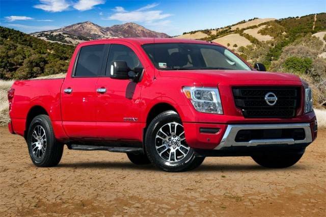 2021 Nissan Titan SV RWD photo