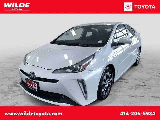 2022 Toyota Prius XLE AWD photo