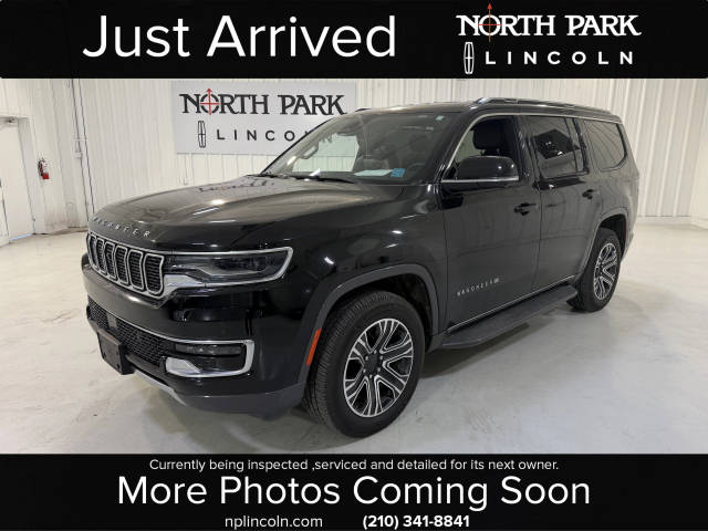 2022 Jeep Wagoneer Series III 4WD photo