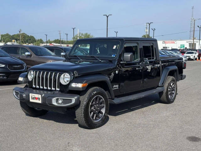 2021 Jeep Gladiator Overland 4WD photo