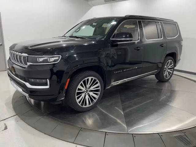 2022 Jeep Grand Wagoneer Series III 4WD photo
