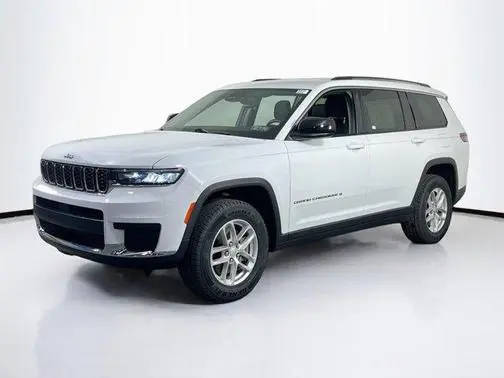 2021 Jeep Grand Cherokee L Laredo 4WD photo