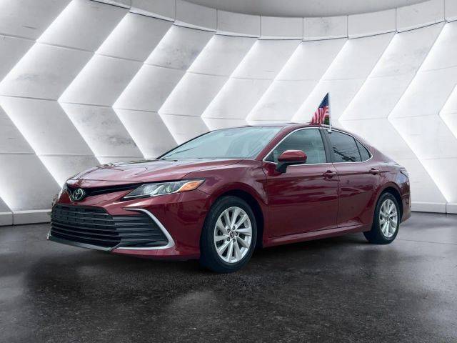 2022 Toyota Camry LE FWD photo