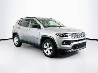 2022 Jeep Compass Latitude 4WD photo