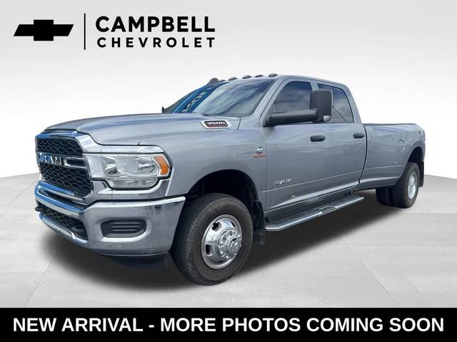 2022 Ram 3500 Tradesman 4WD photo