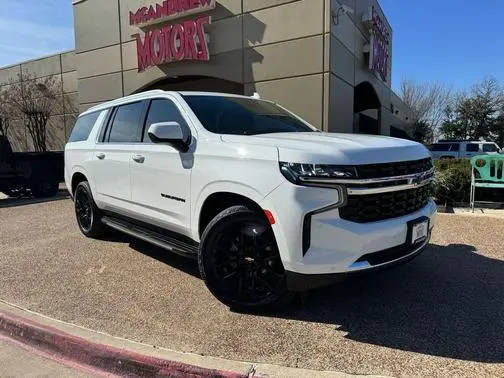 2022 Chevrolet Suburban LS 4WD photo