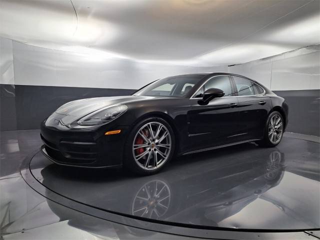 2022 Porsche Panamera 4S AWD photo