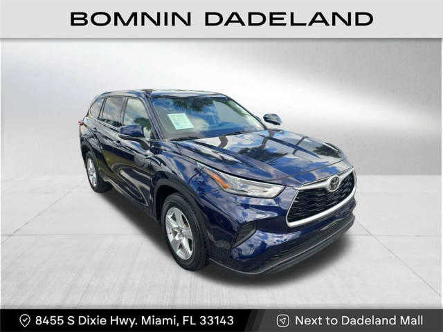 2022 Toyota Highlander L FWD photo