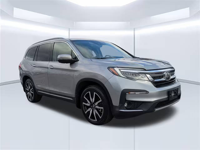 2022 Honda Pilot Touring 8-Passenger FWD photo