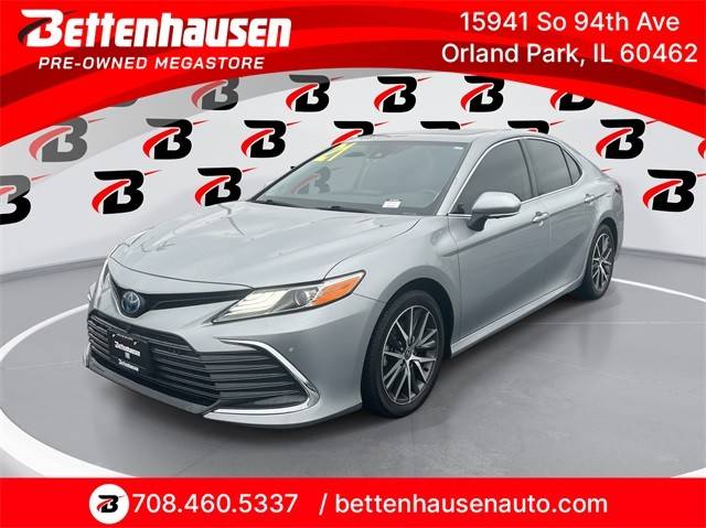 2022 Toyota Camry Hybrid XLE FWD photo
