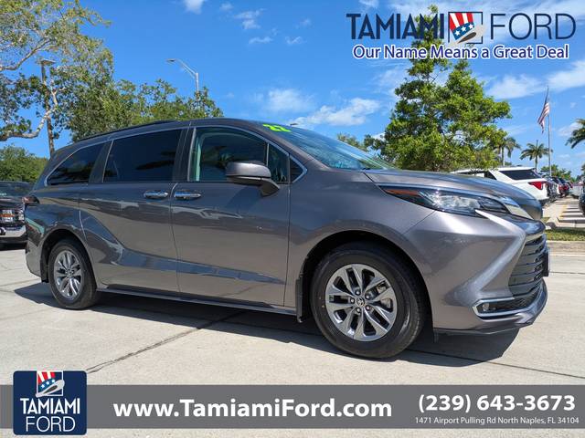 2022 Toyota Sienna XLE AWD photo