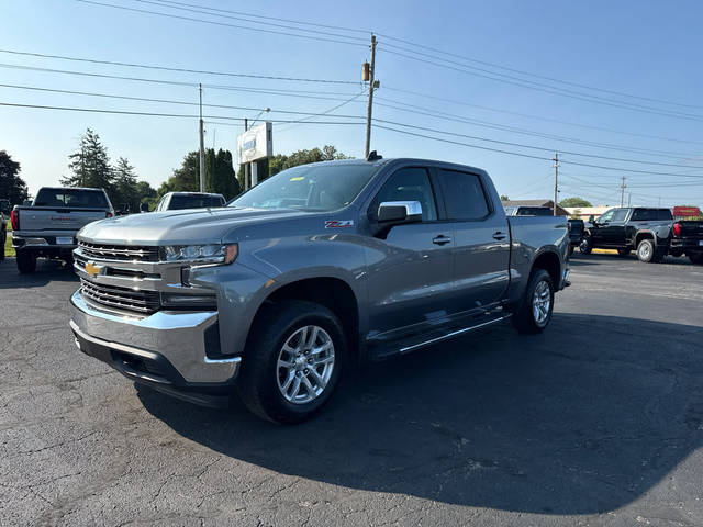 2022 Chevrolet Silverado 1500 LT 4WD photo