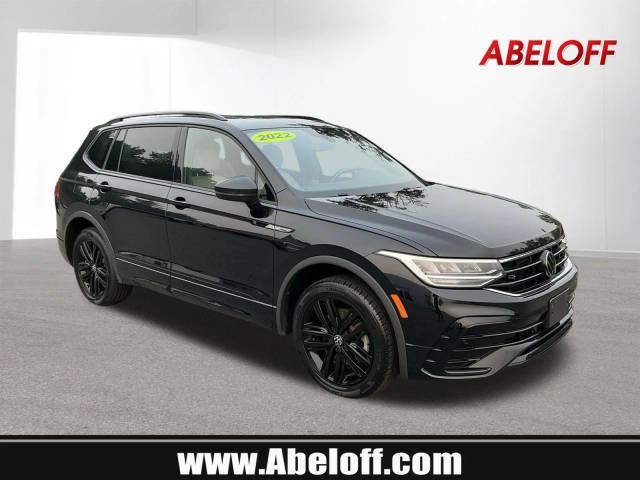 2022 Volkswagen Tiguan SE R-Line Black AWD photo
