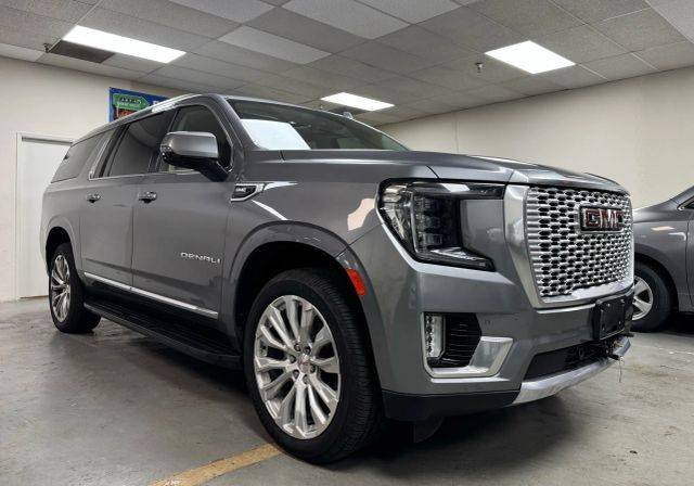 2021 GMC Yukon XL Denali 4WD photo