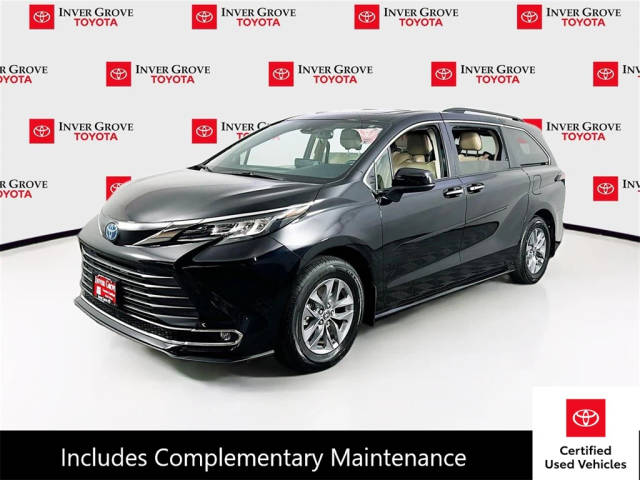 2022 Toyota Sienna XLE FWD photo