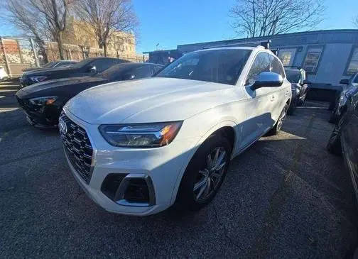2022 Audi SQ5 Premium Plus AWD photo