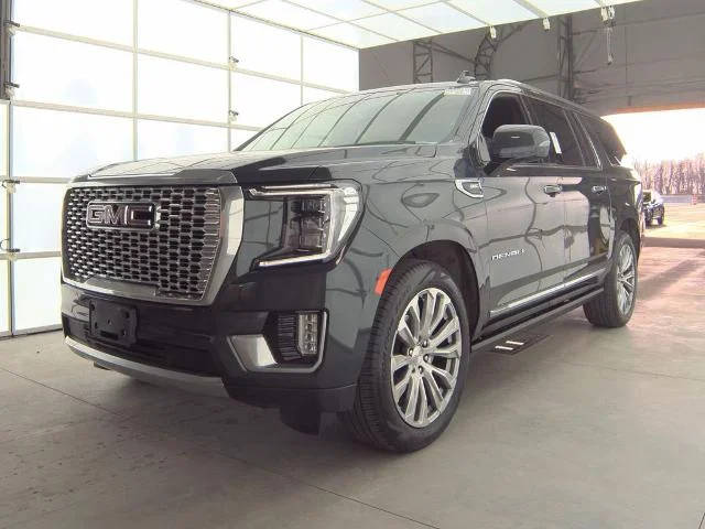 2022 GMC Yukon XL Denali 4WD photo