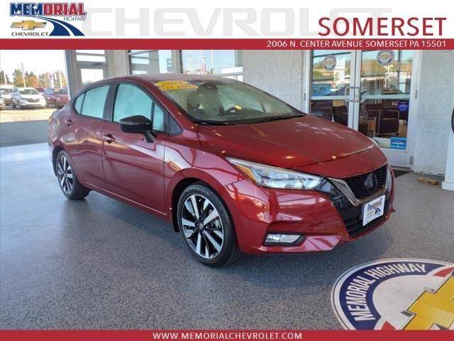 2021 Nissan Versa SR FWD photo