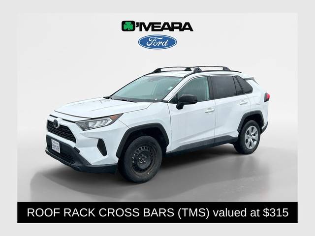 2021 Toyota RAV4 LE FWD photo