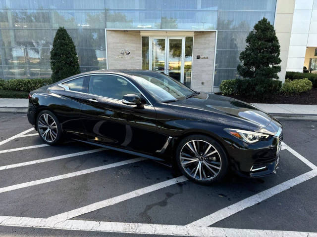 2022 Infiniti Q60 LUXE RWD photo