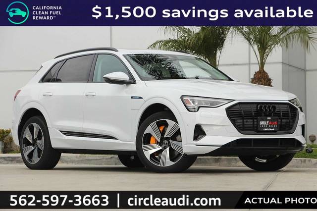 2022 Audi e-tron Premium Plus AWD photo