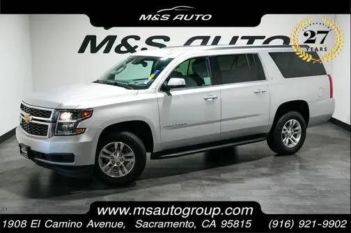 2019 Chevrolet Suburban LT 4WD photo