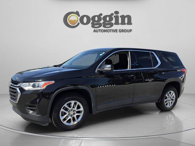 2021 Chevrolet Traverse LS FWD photo