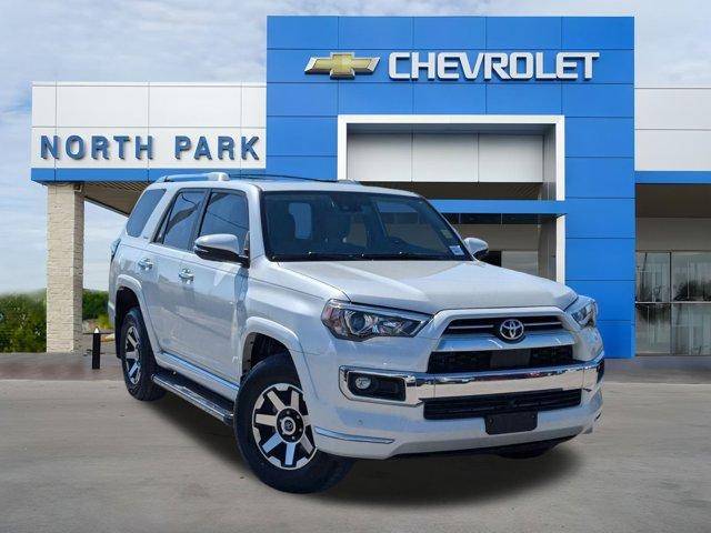 2022 Toyota 4Runner Limited 4WD photo