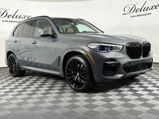 2022 BMW X5 M50i AWD photo