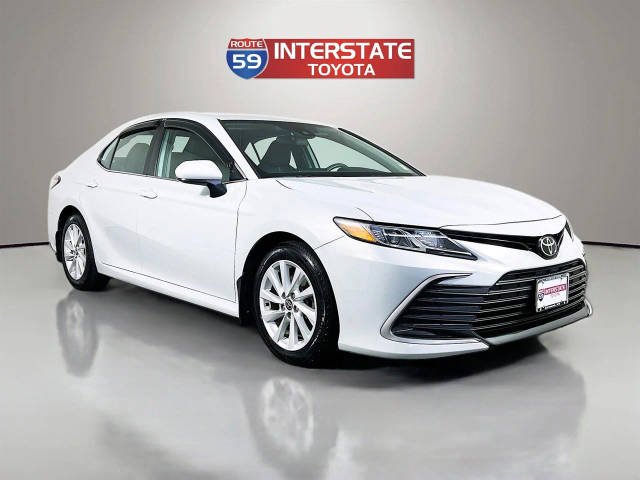 2022 Toyota Camry LE FWD photo