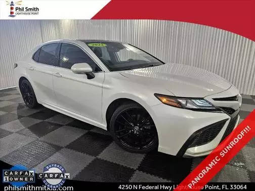 2022 Toyota Camry XSE FWD photo